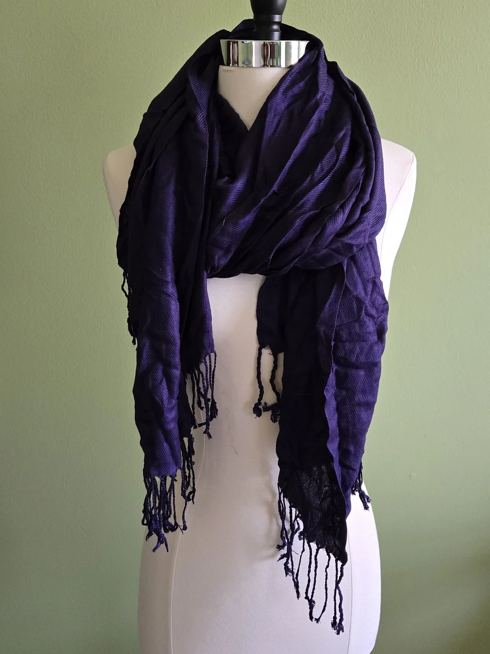 Women's Navy Blue Lightweight Fringe Scarf